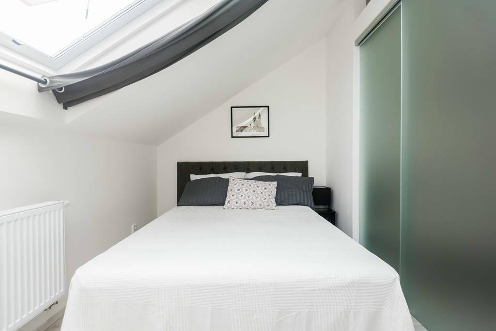 プラハKent Ridge Loft, Sokolskaアパートメント エクステリア 写真